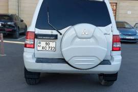 Mitsubishi, Pajero, 2001